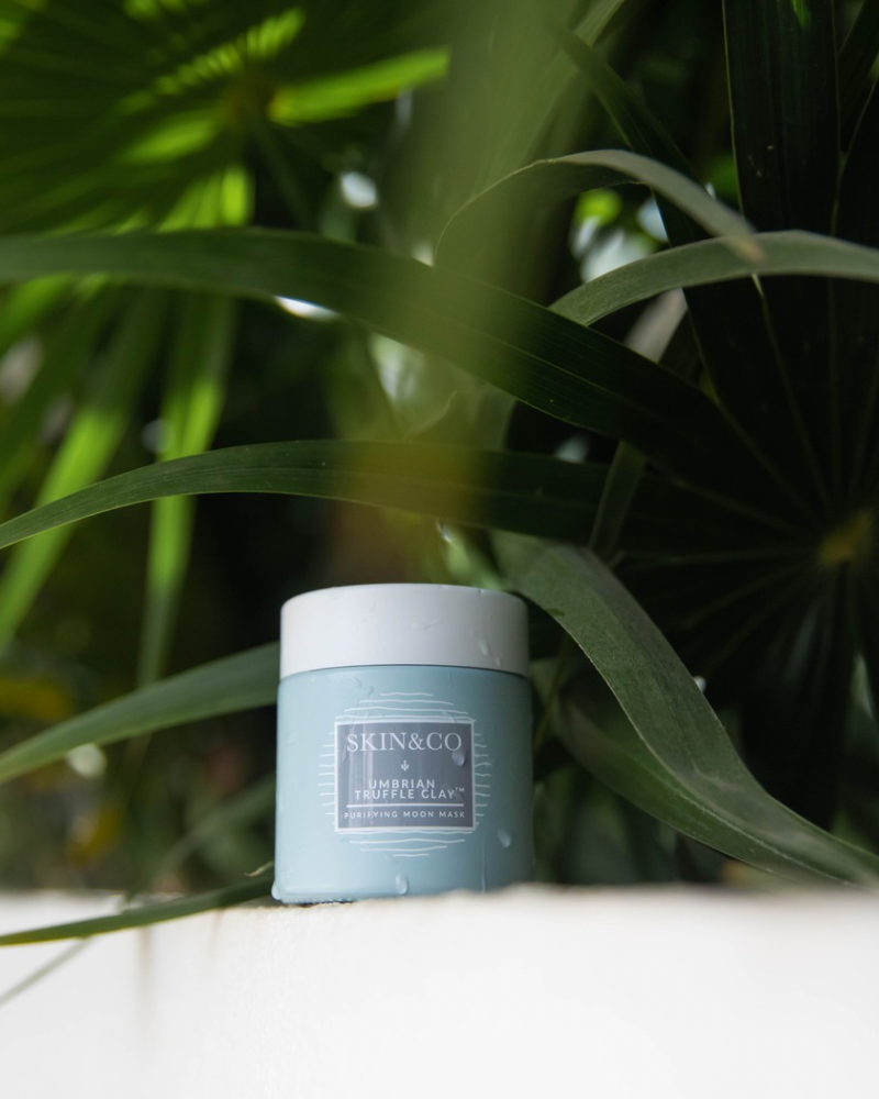 Umbrian valomoji veido kaukė / Umbrian Truffle Clay™️ Moon Mask
