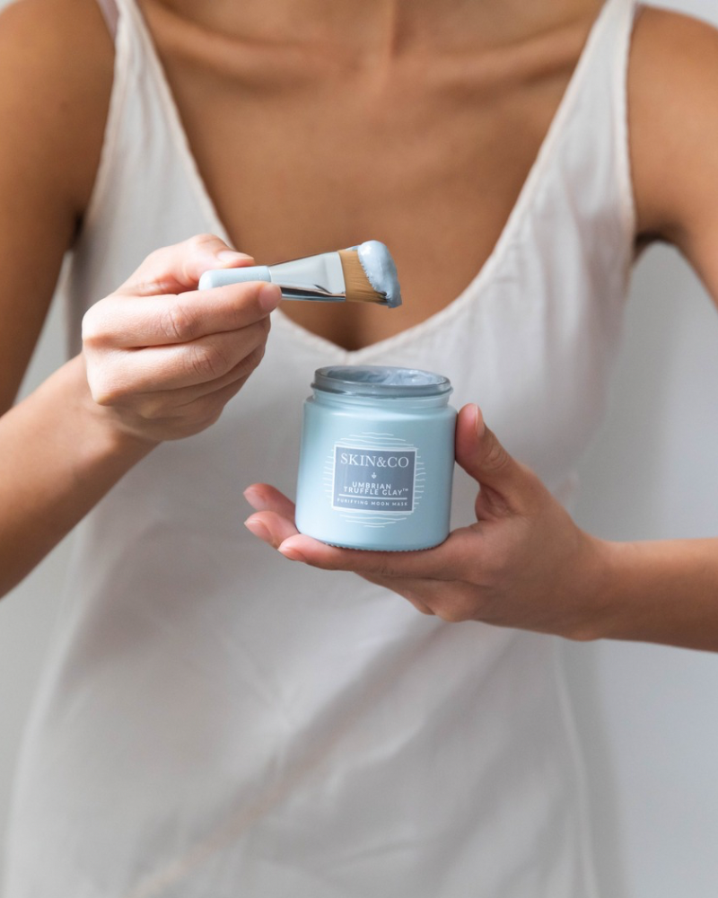 Umbrian valomoji veido kaukė / Umbrian Truffle Clay™️ Moon Mask