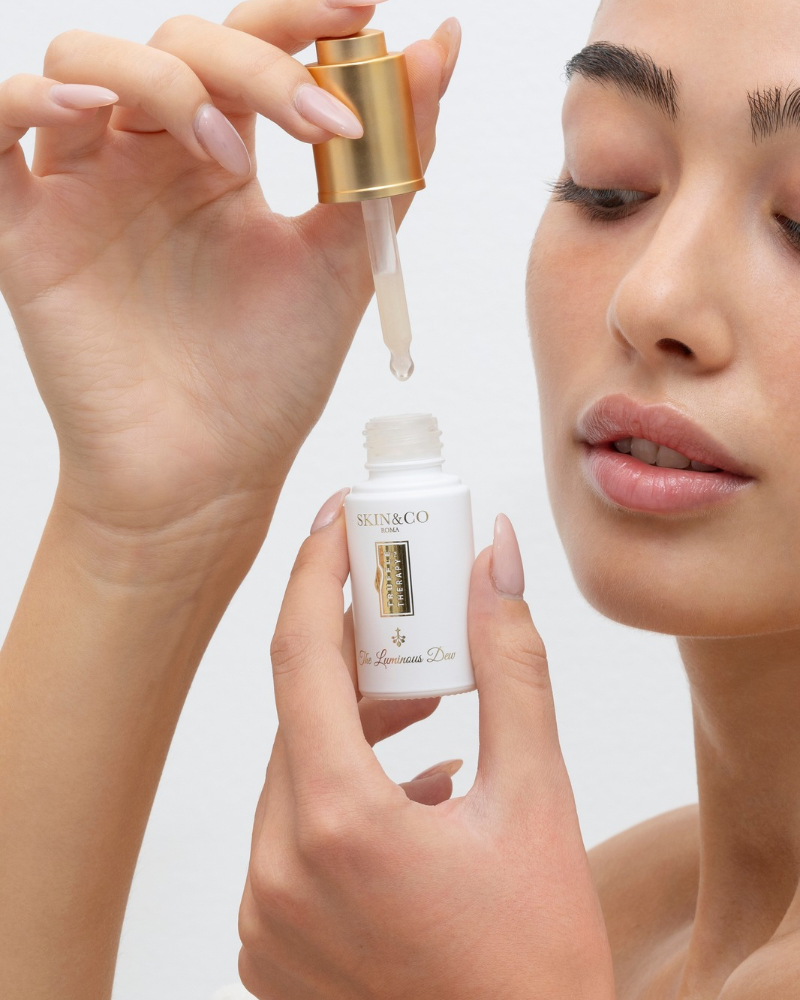 Serumas paakių zonai Truffle Therapy Luminous Dew